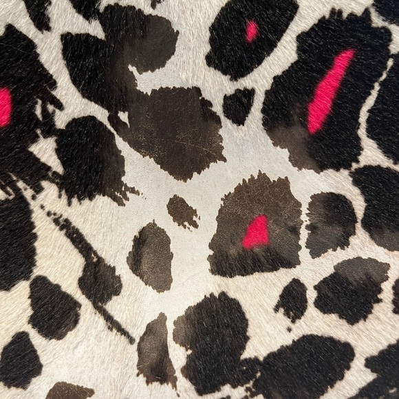 Valentino Rockstud Limited Edition Large calf skin leopard tote with strap - Picture 10 of 13